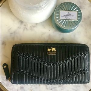 Clash Zip Around Texture Wallet